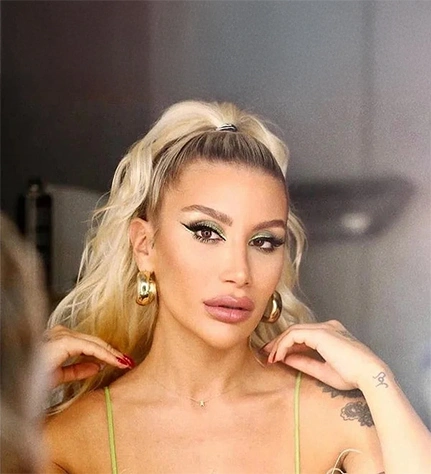 İrem Derici